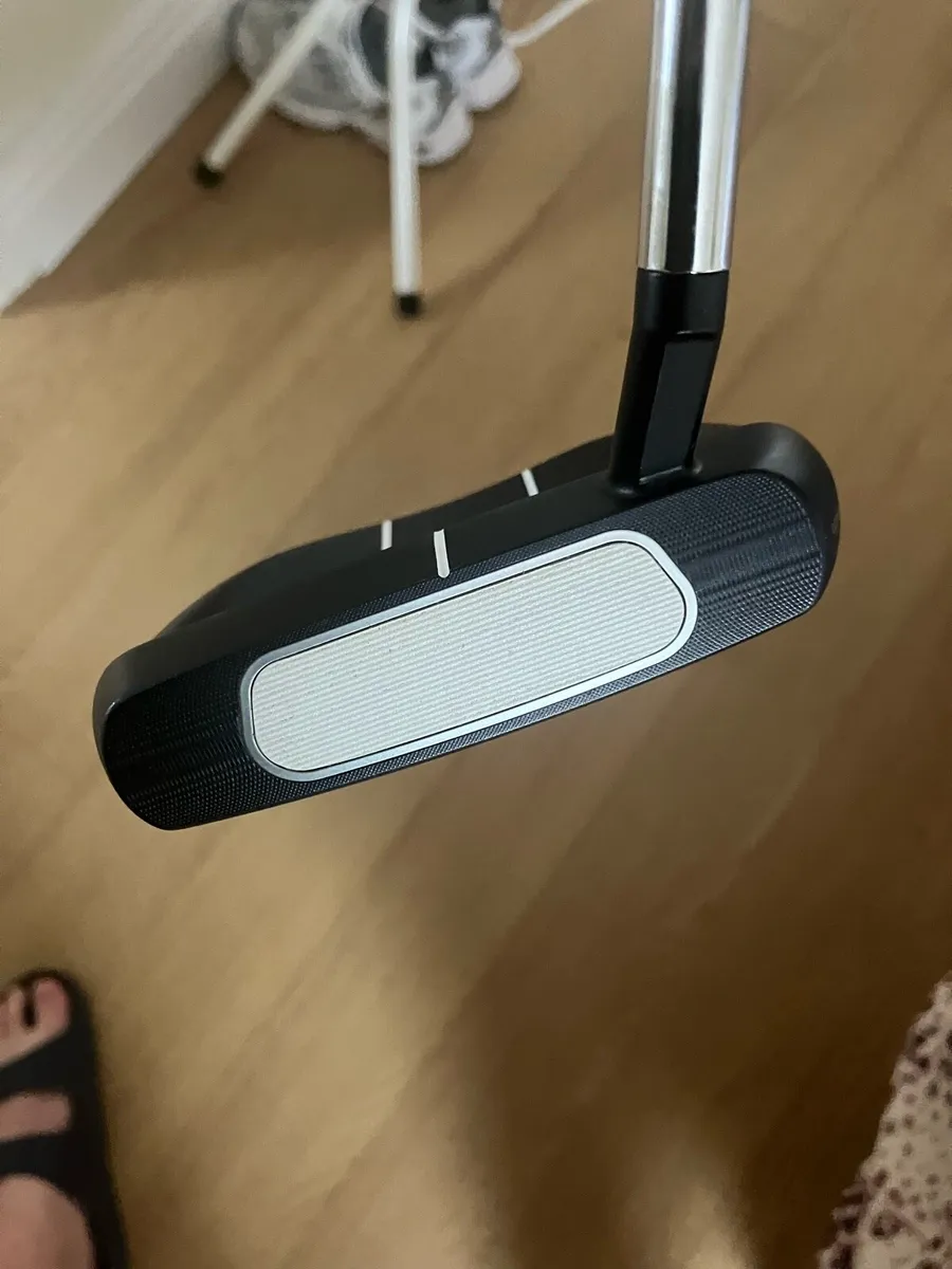 Odyssey AI one Rossie Putter 34 inch,A1 condition - Image 2