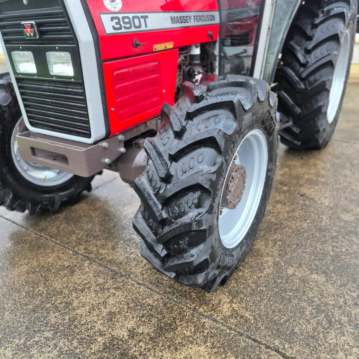 Tractor - Image 2