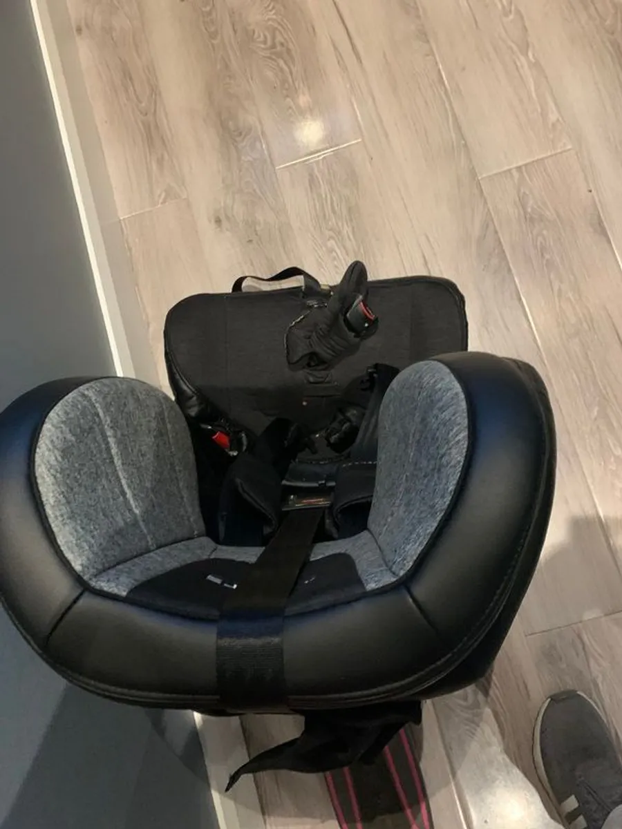 Car seat - Image 3