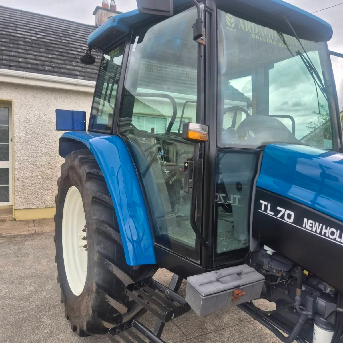 Tractor - Image 4