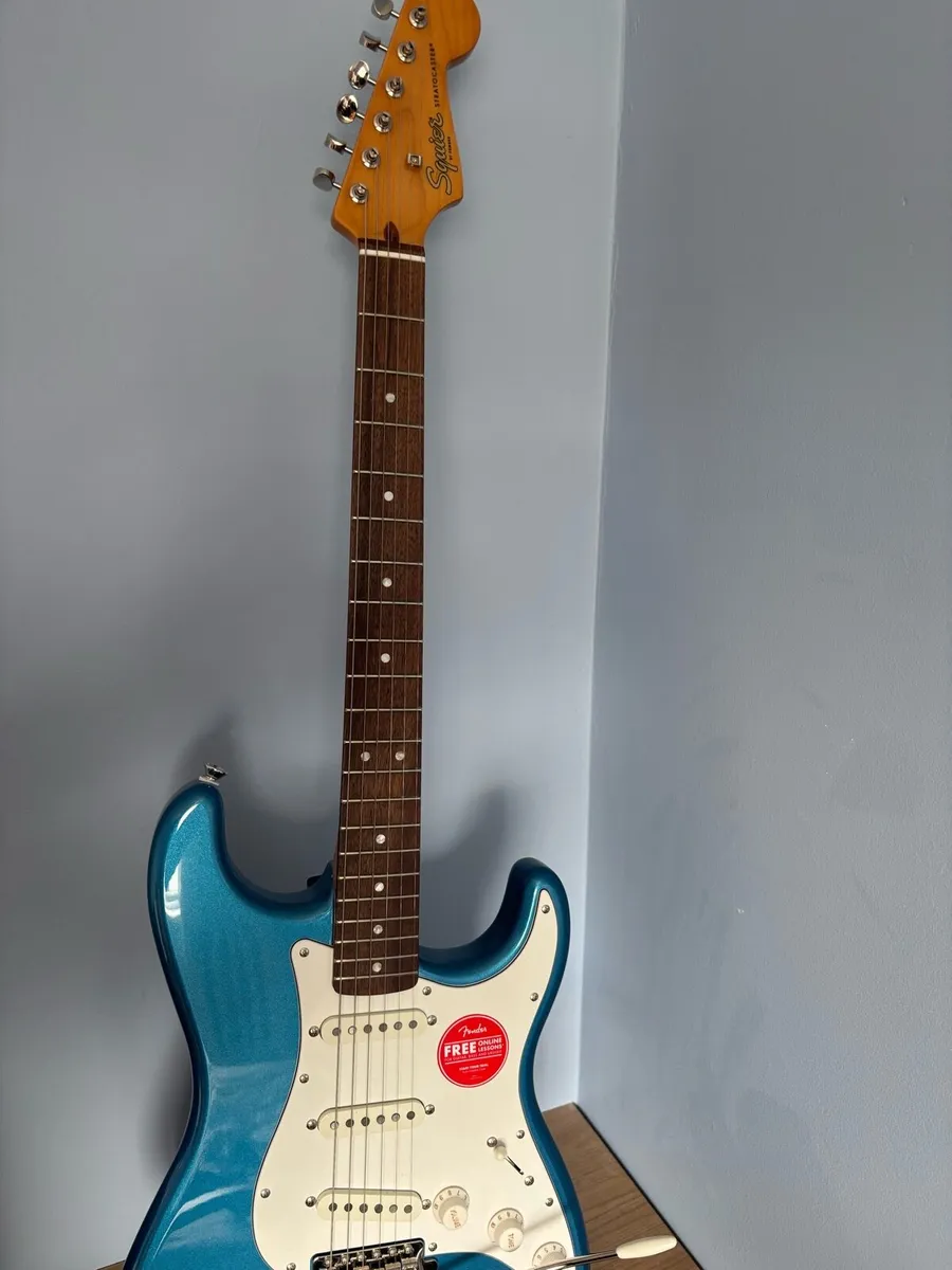 Squier CV 60s Strat LPB - Image 3