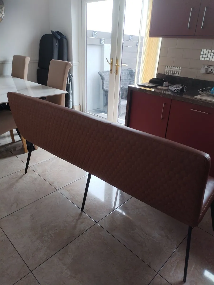 Kitchen bench - Image 1