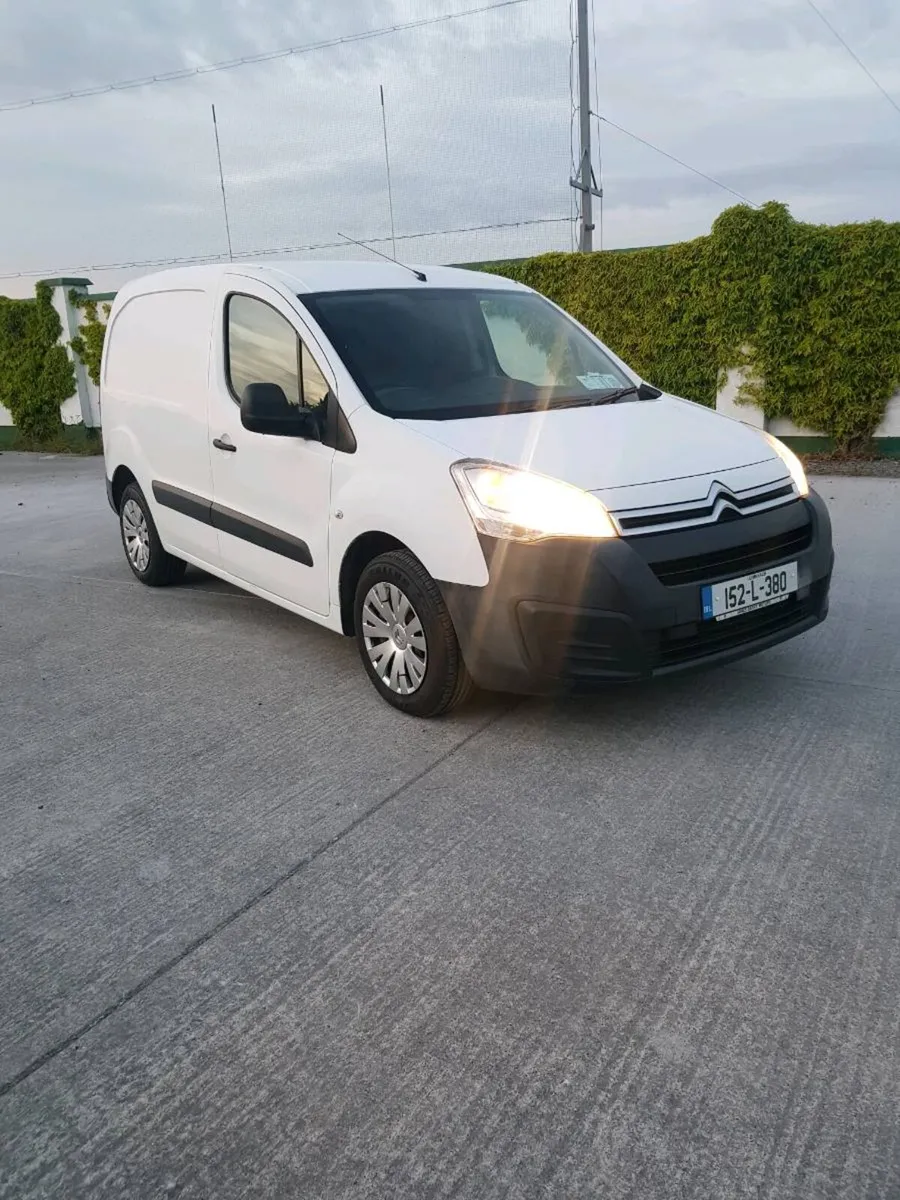 152 Citroen Berlingo 1.6, 3 seater - Image 1