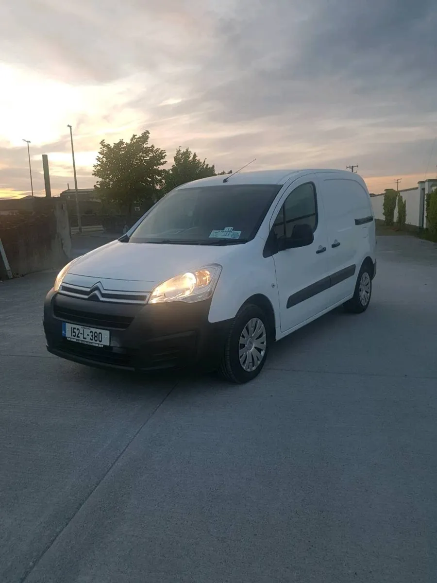 152 Citroen Berlingo 1.6, 3 seater - Image 2