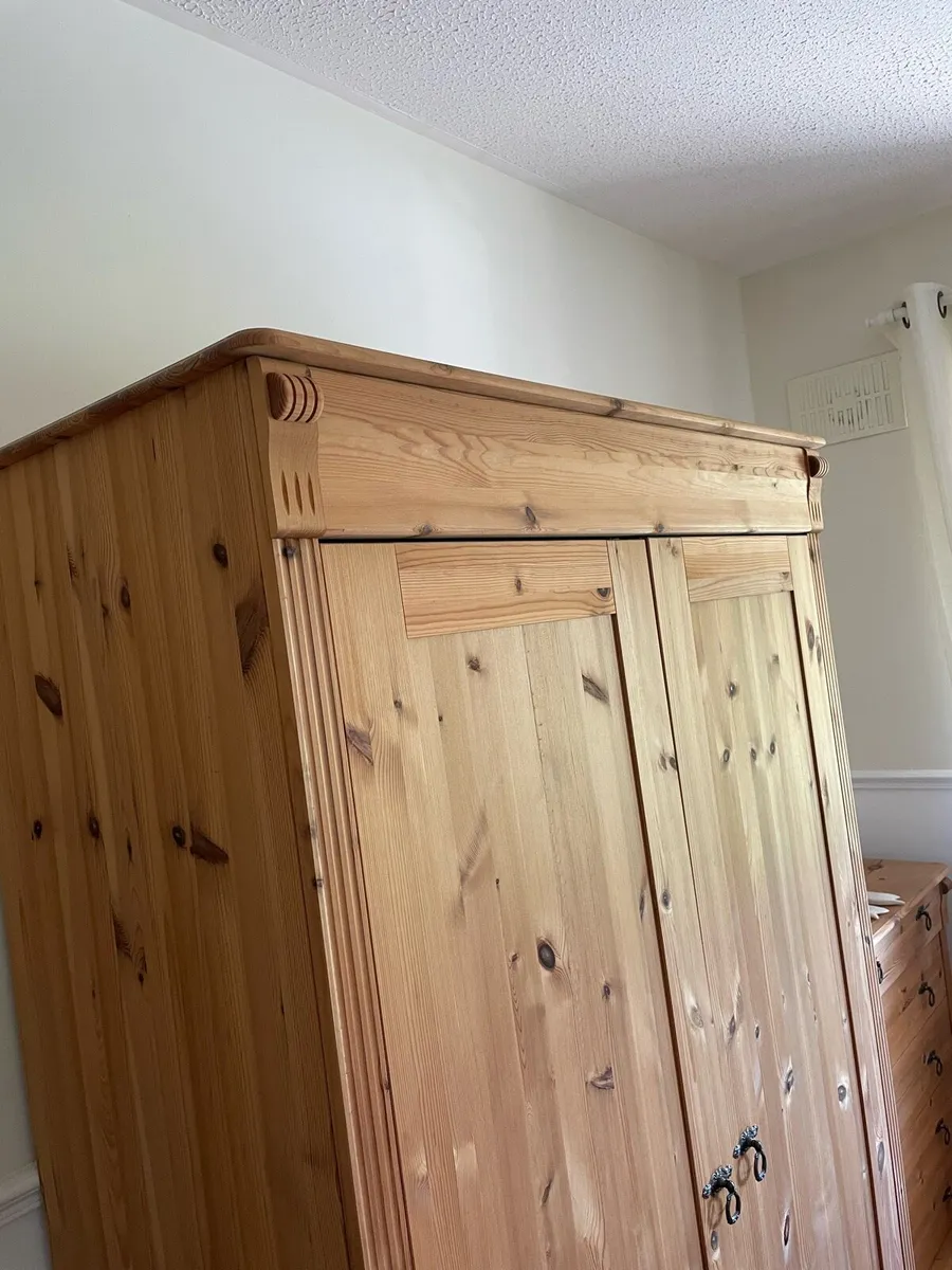 Bedroom furniture - Image 3