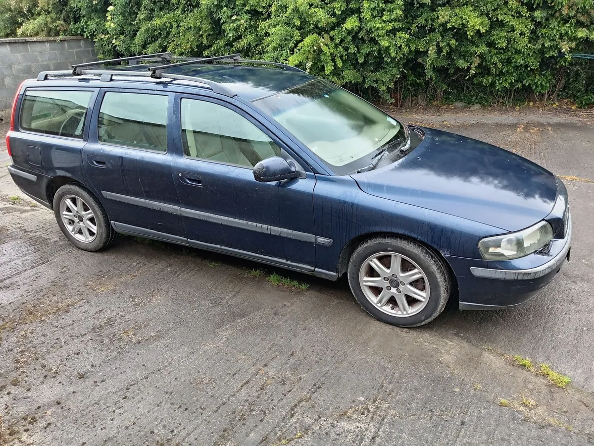 2003 Volvo V70   2.0 Turbo - Image 4