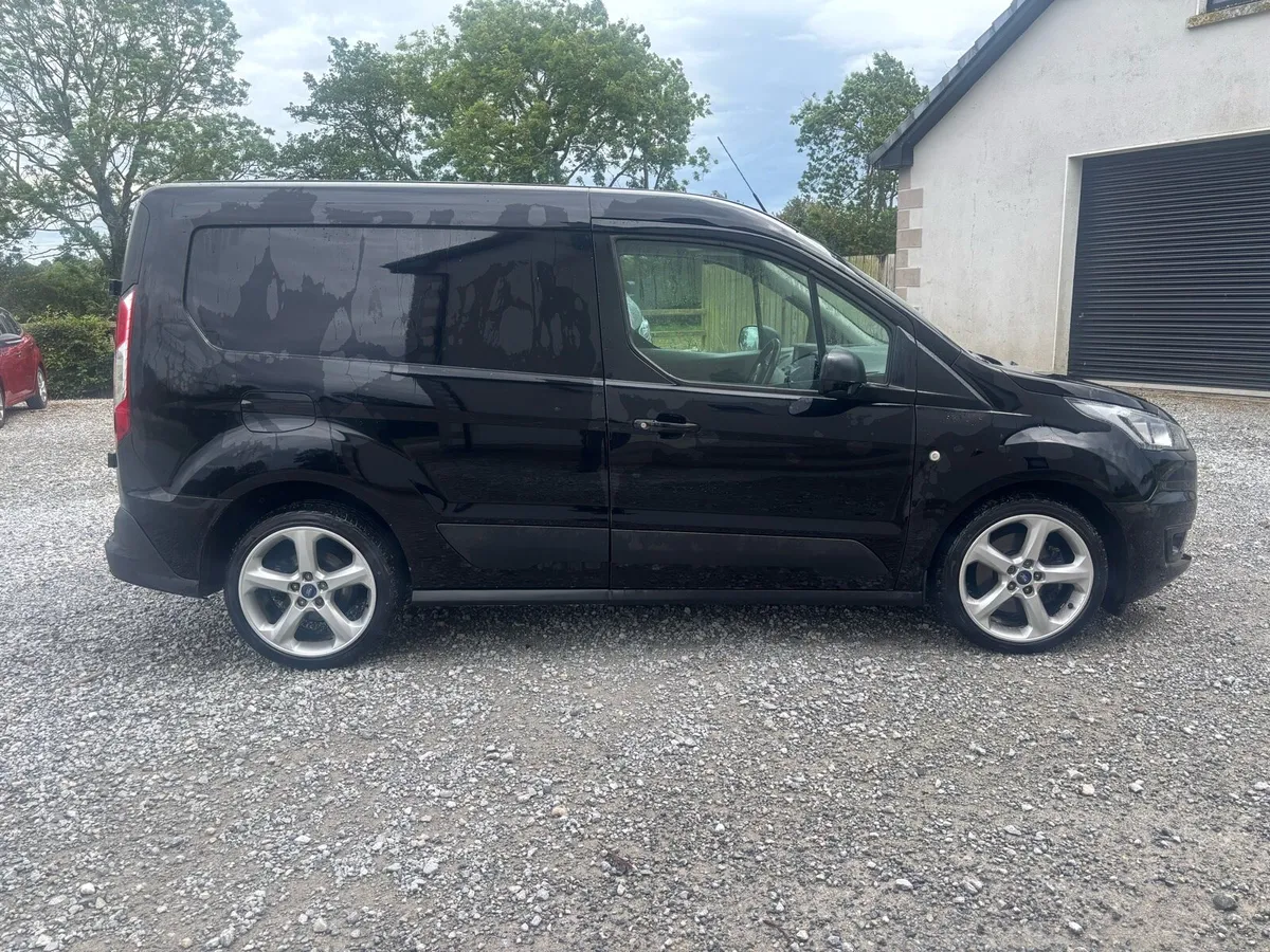 Ford Transit Connect - Image 2