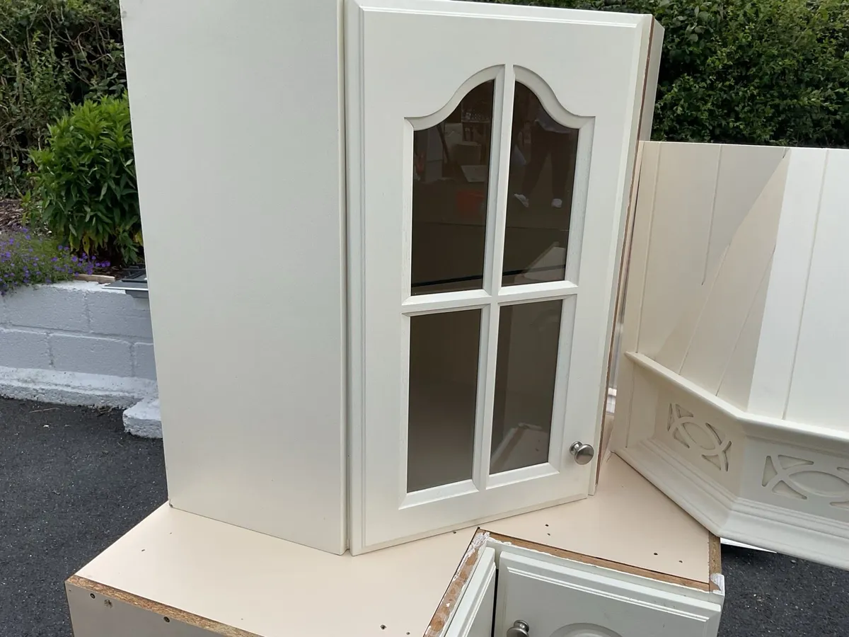 Kitchen units - Image 4