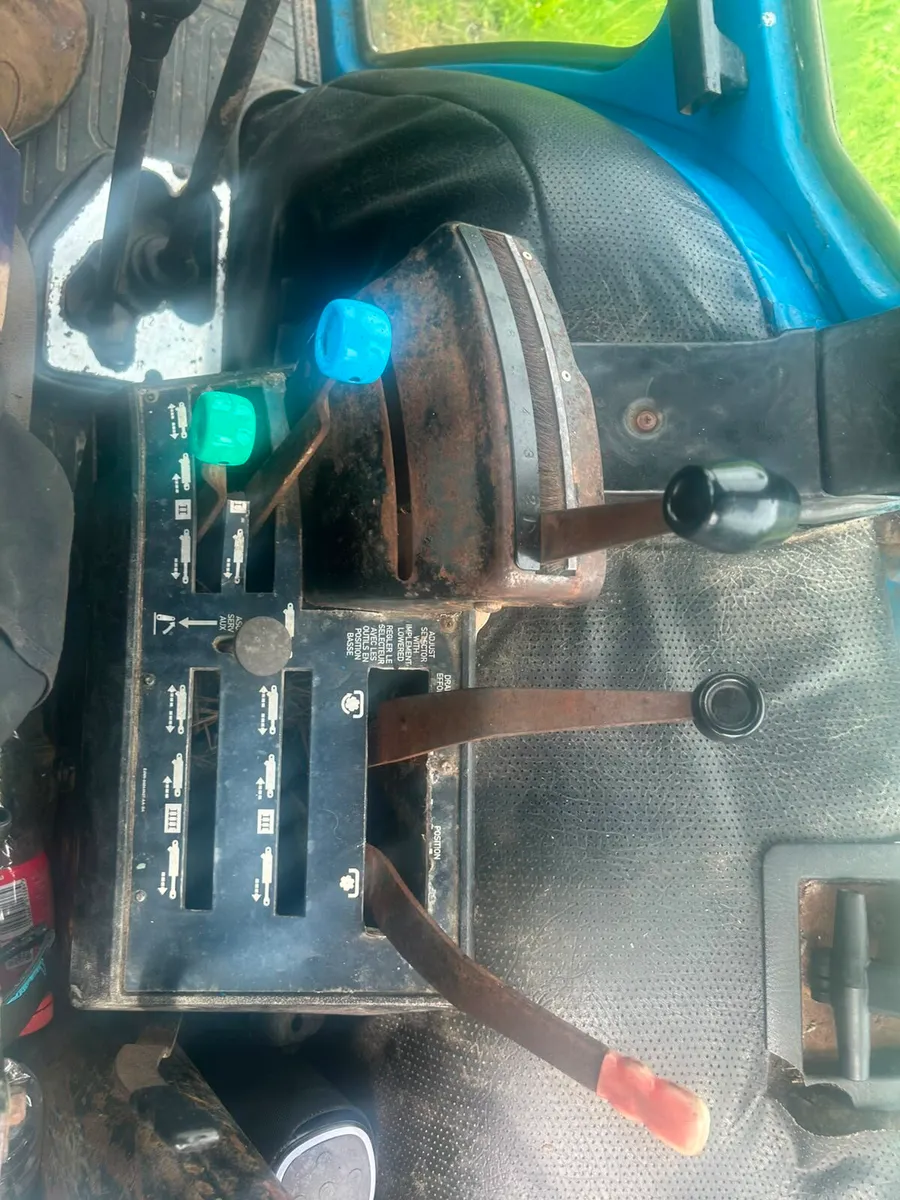 Ford 5610 - Image 3