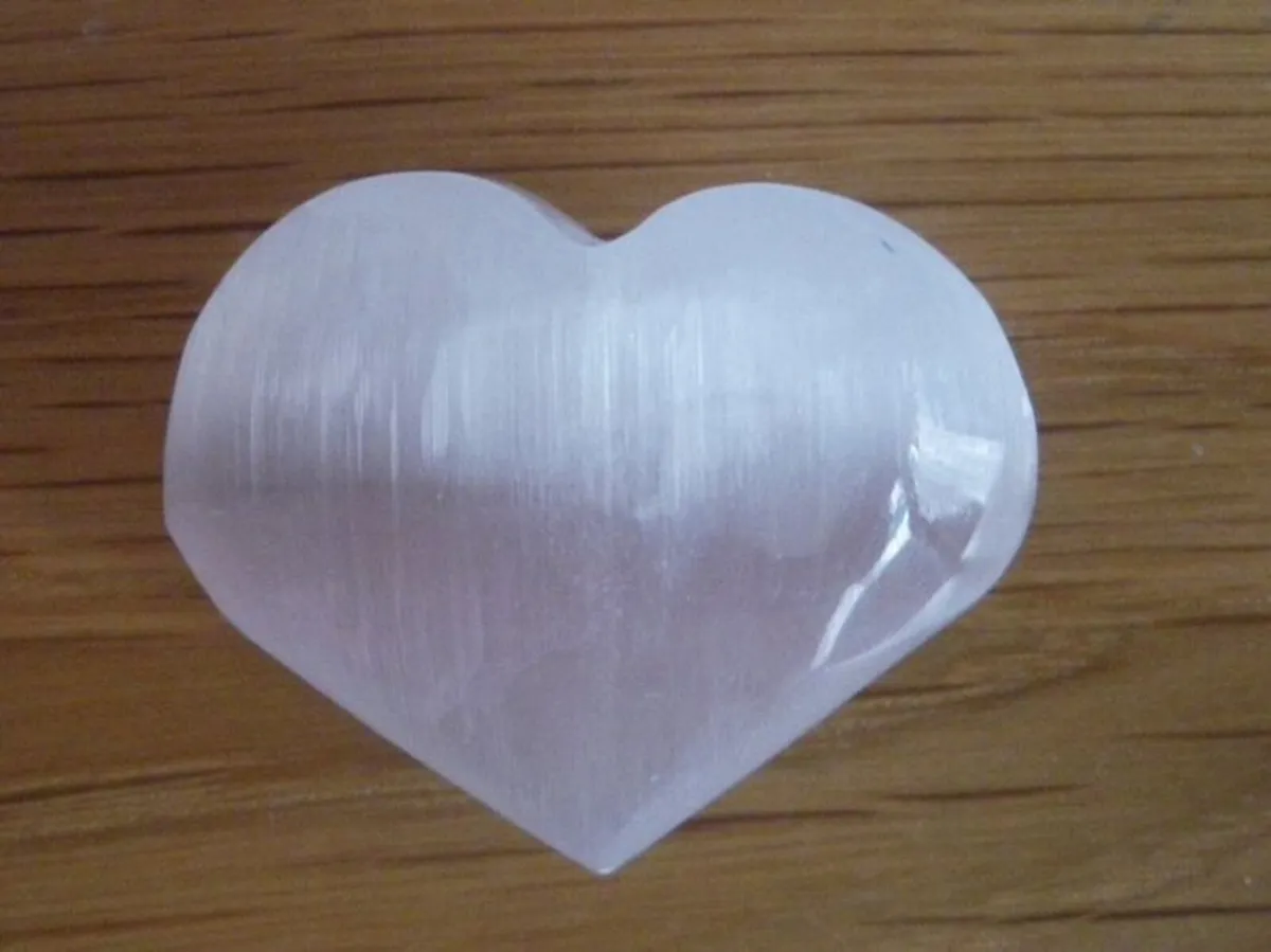 Selenite heart, Crystals, Gemstone - Image 2