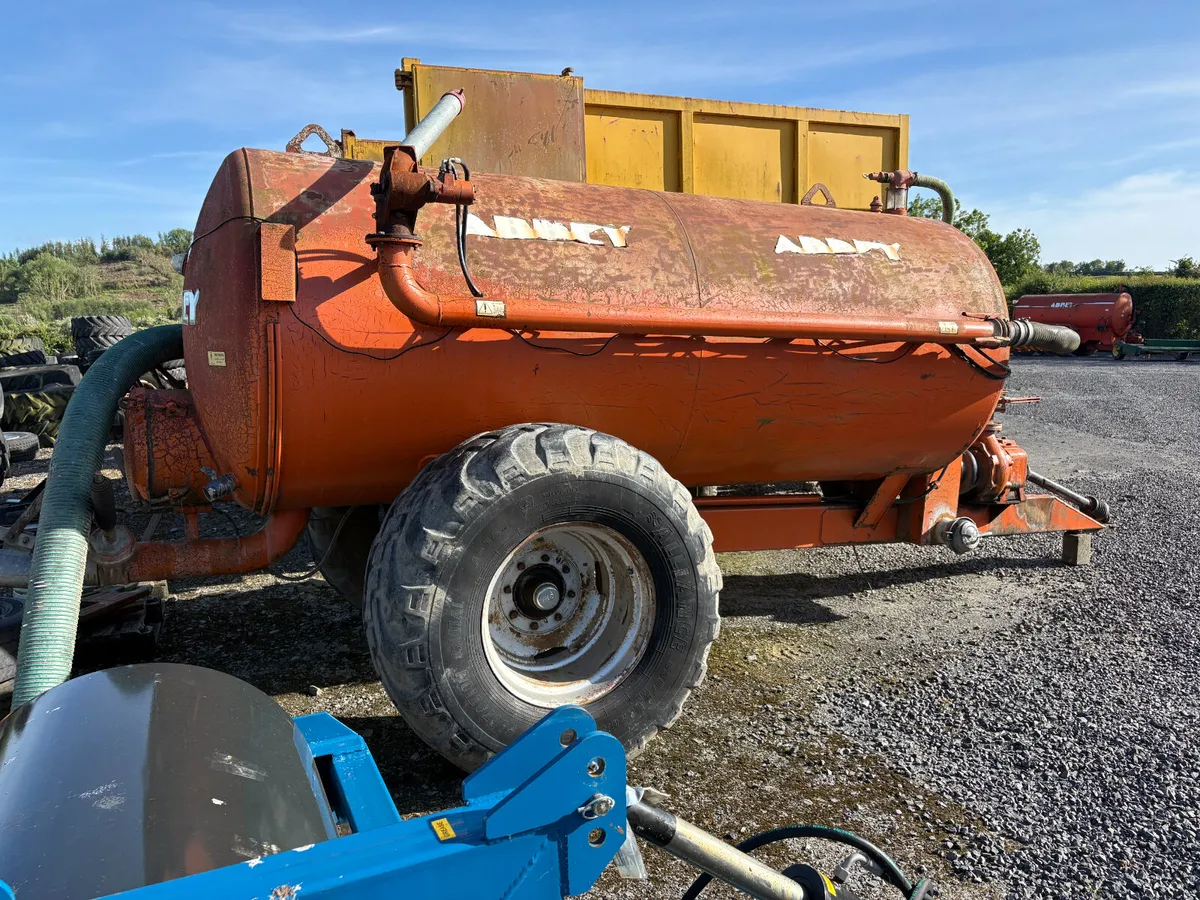Abbey 1600g Slurry Tank with Raingun - Image 4