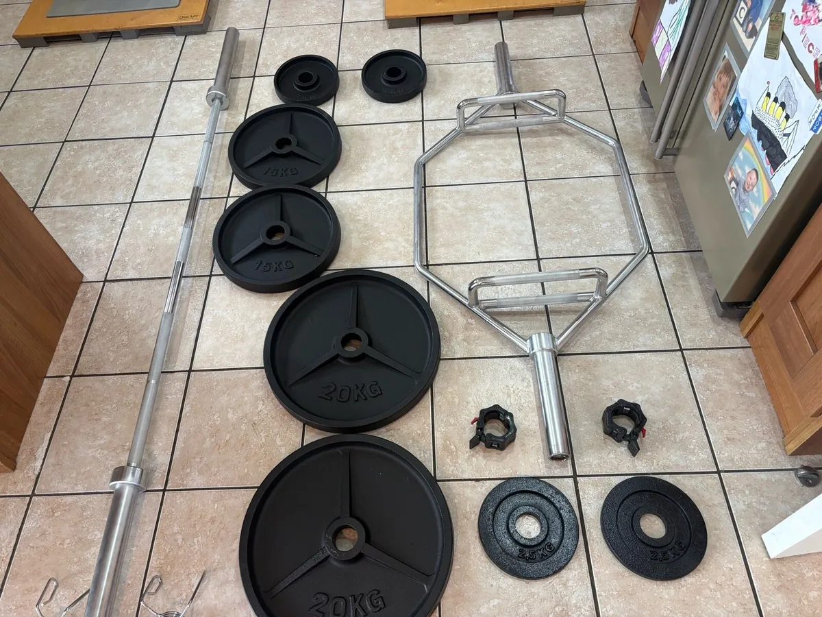 OLYMPIC HEX SHUG, 7 FOOT BAR, DEADLIFT AND WEIGHTS - Image 2