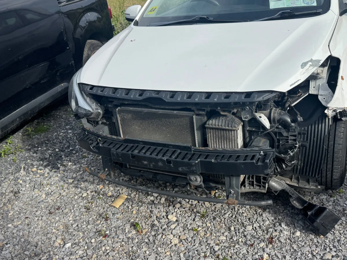Hyundai i20 coupe diesel - Image 2