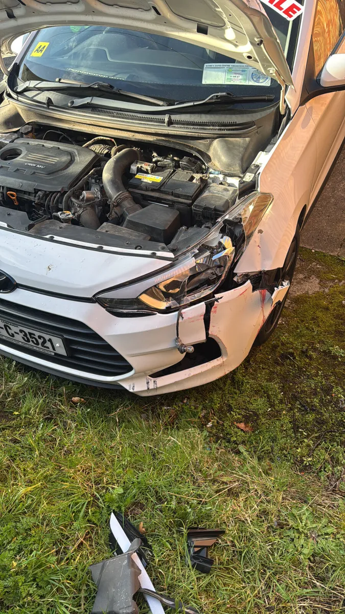 Hyundai i20 coupe diesel - Image 4