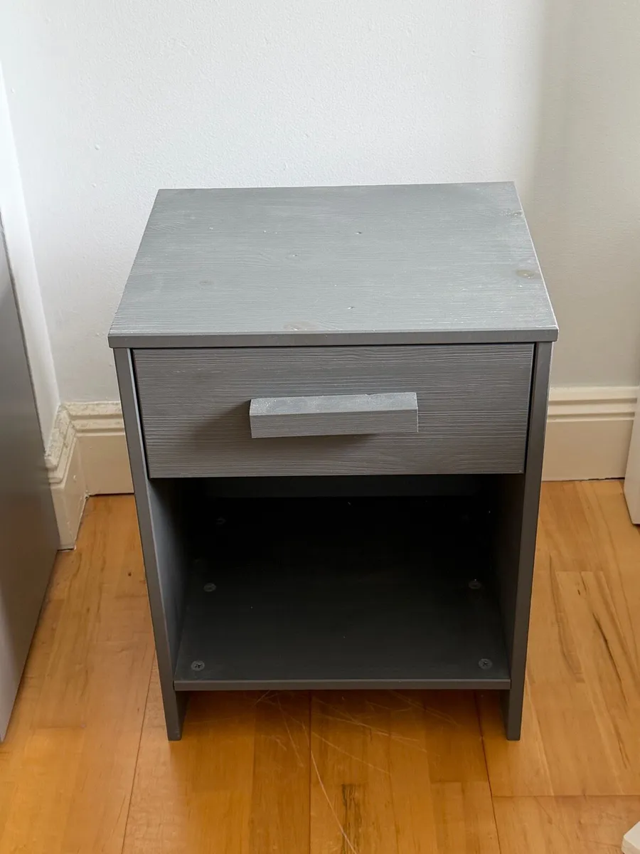Bedroom furniture - Image 3