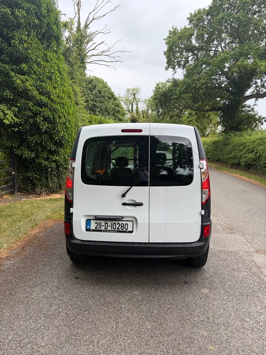RENAULT KANGOO ELECTRIC, CVRT & TAX - Image 4