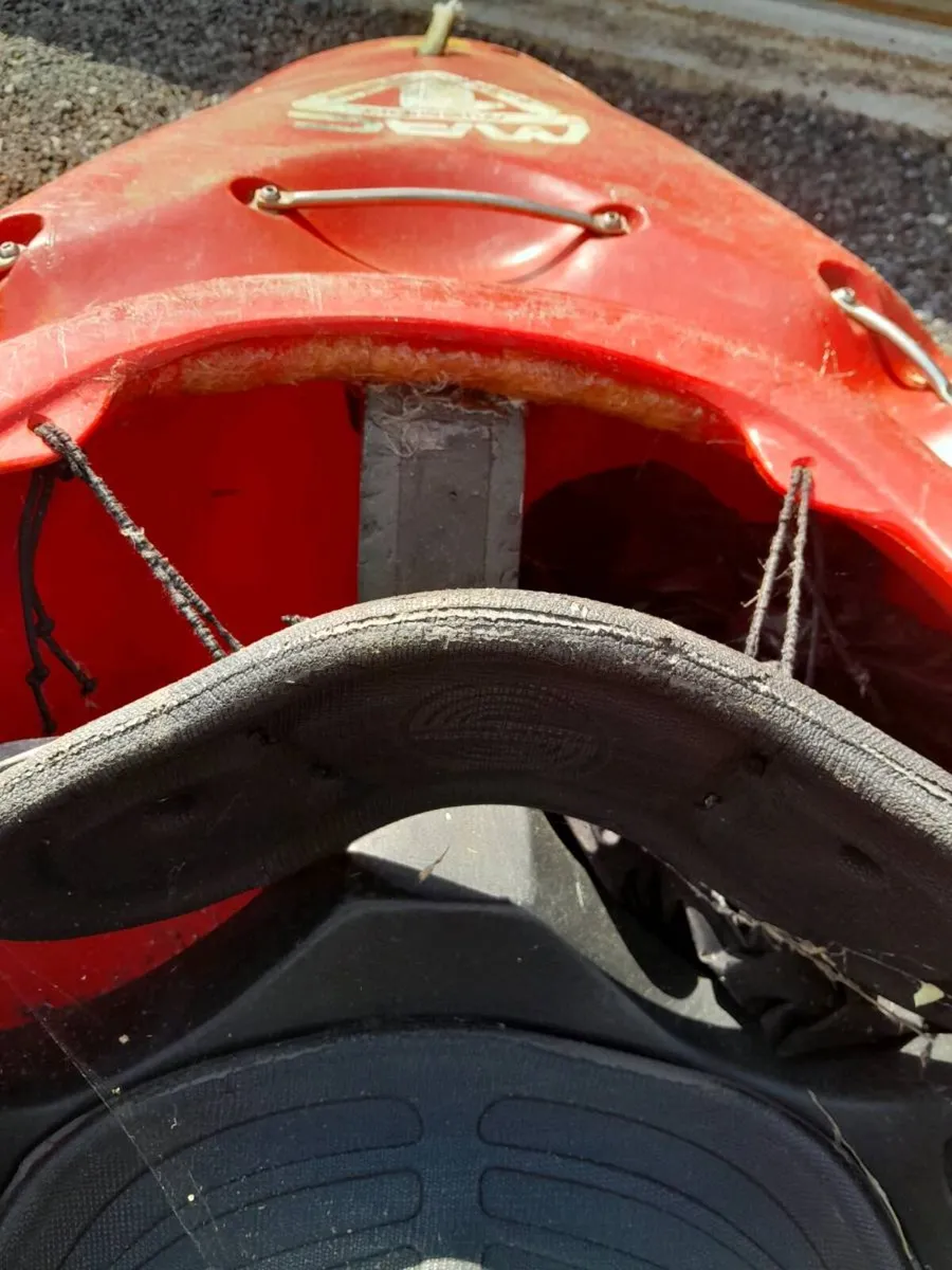 Kayak - Image 2