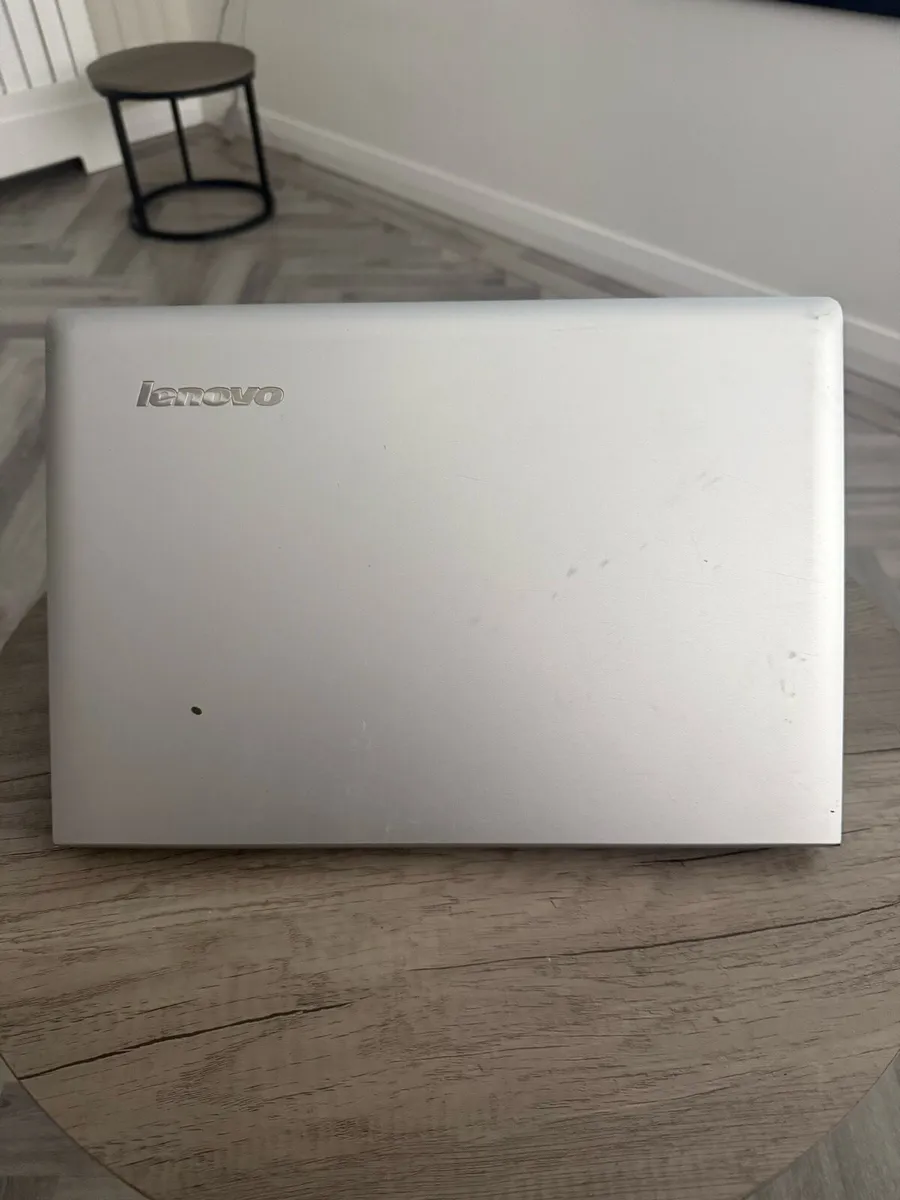 Laptop - Image 4