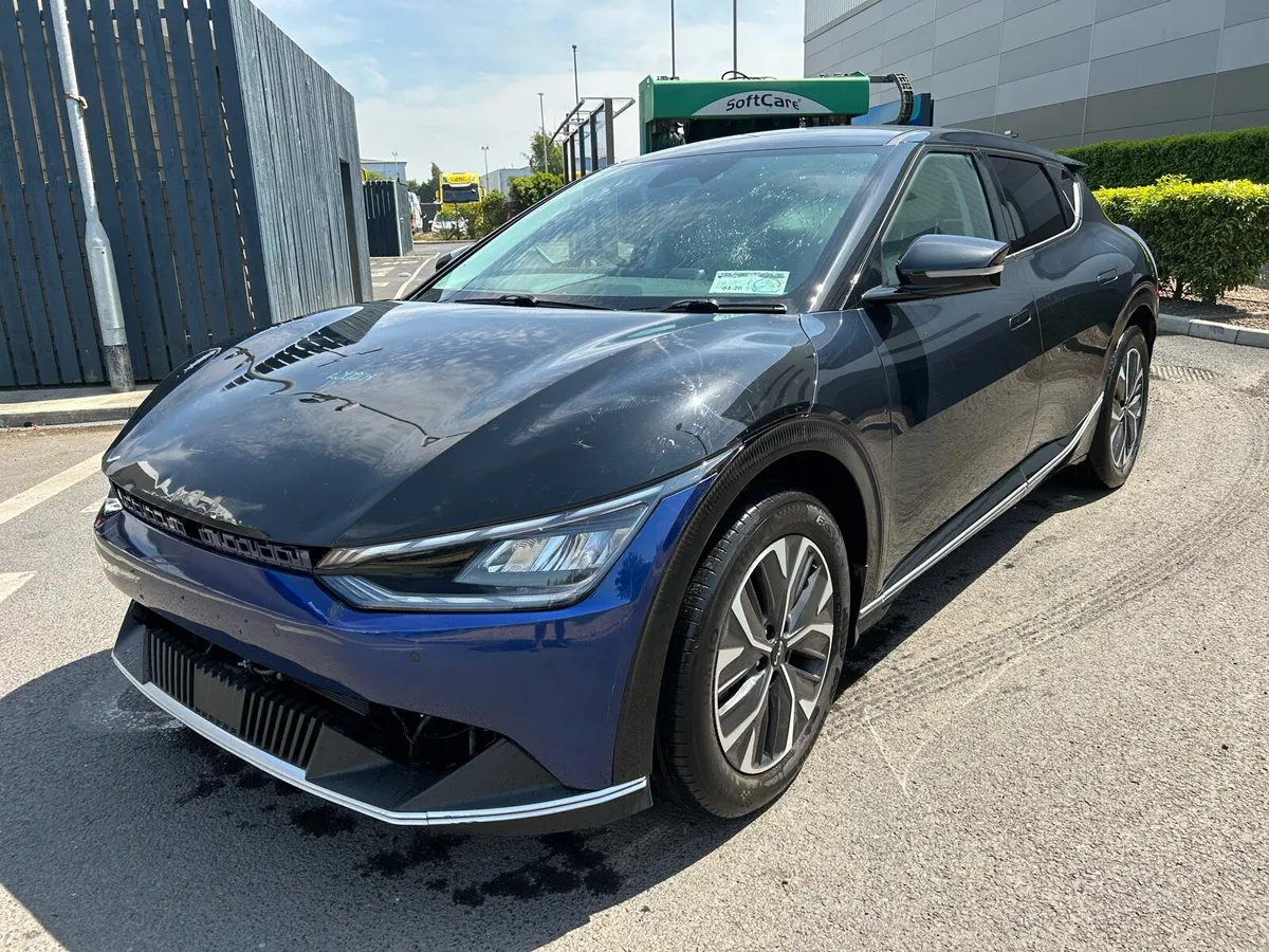 2024 Kia ev6 - Image 2