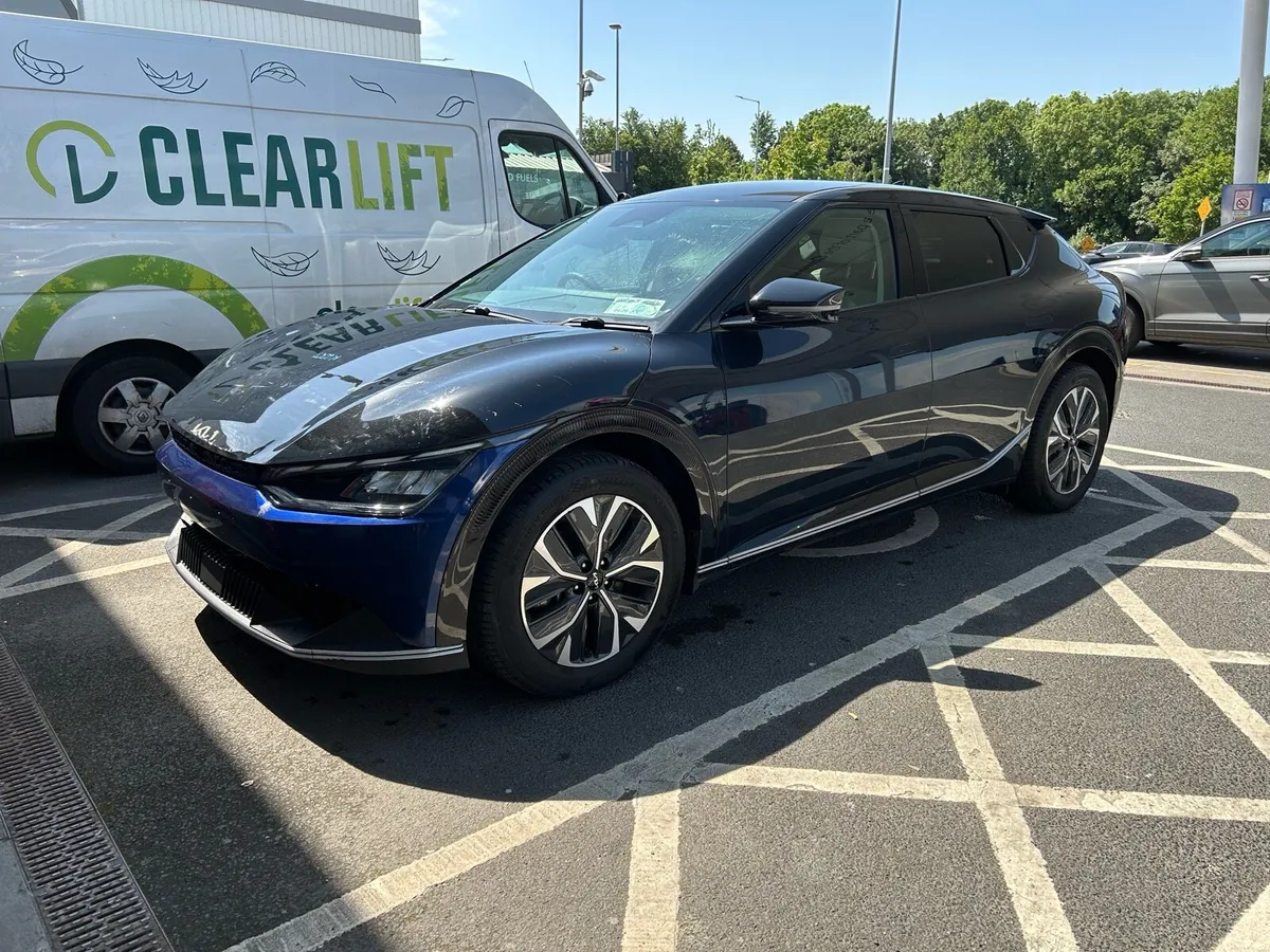 2024 Kia ev6 - Image 3