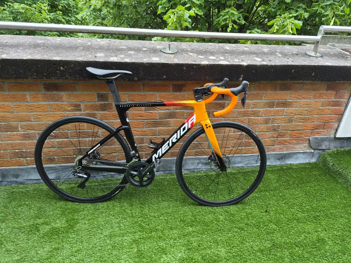 Carbon Aero Road Bike - Image 1