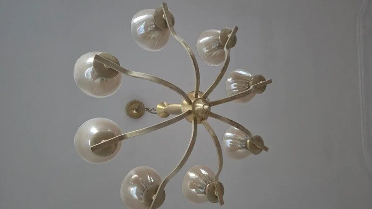 Light - Image 3