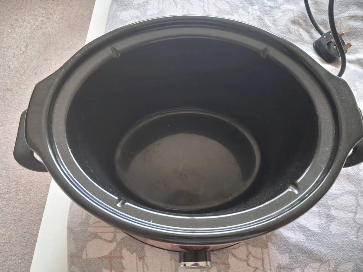 Crock-Pot Slow Cooker - Image 2