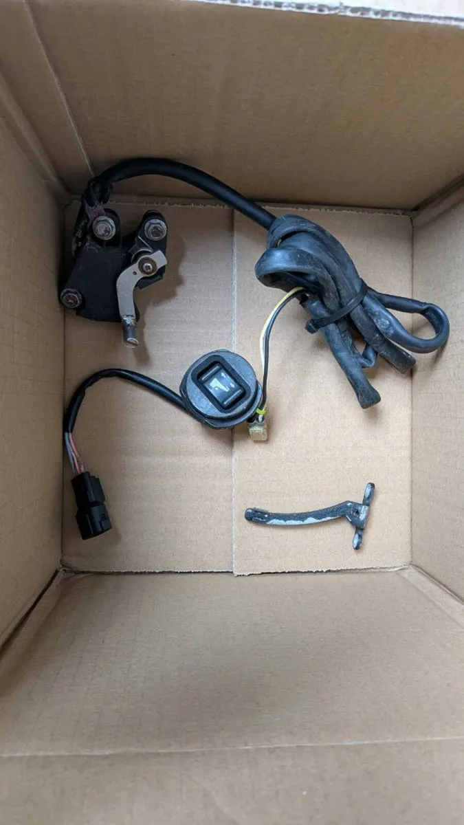 Suzuki outboard trim parts