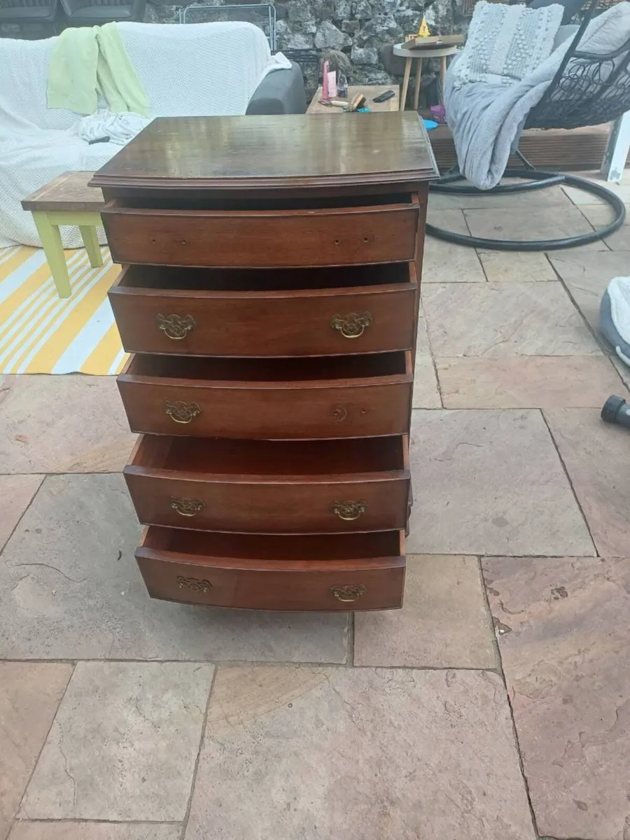 Chest of drawers - Image 1