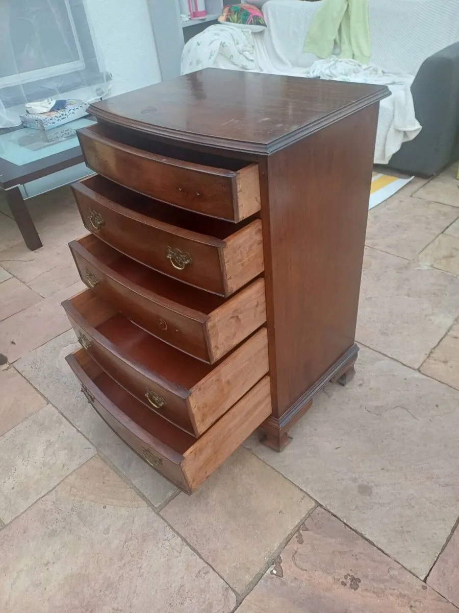 Chest of drawers - Image 2