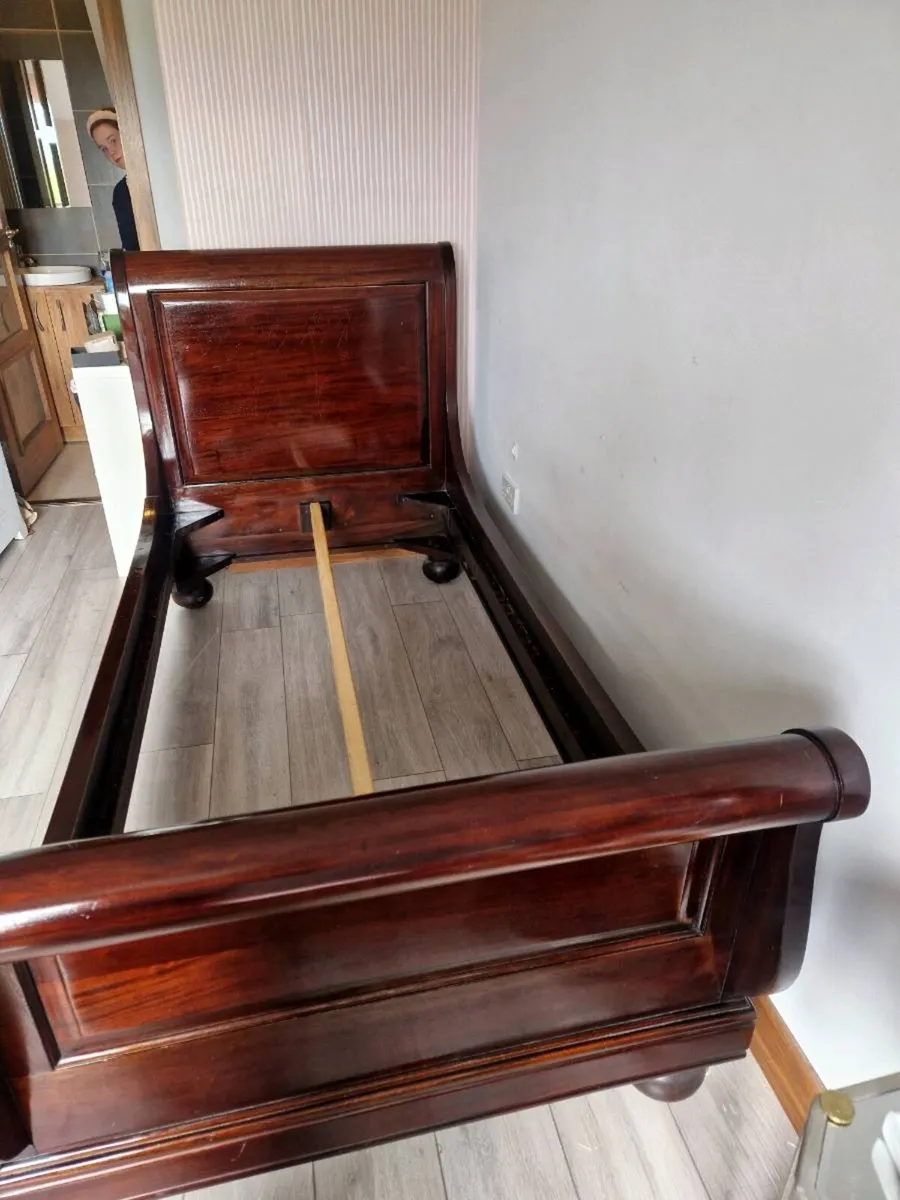 Sleigh Single Bed - Image 3
