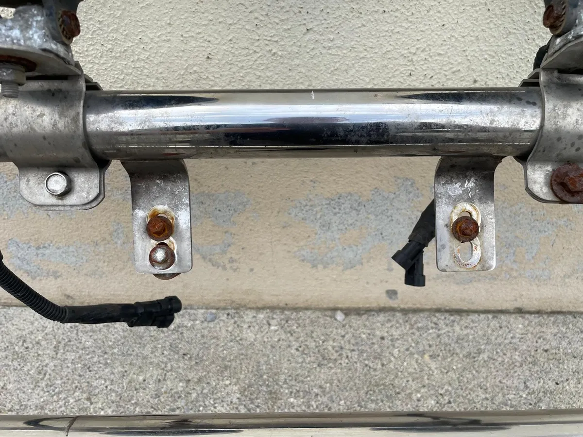 Bull bar - Image 2