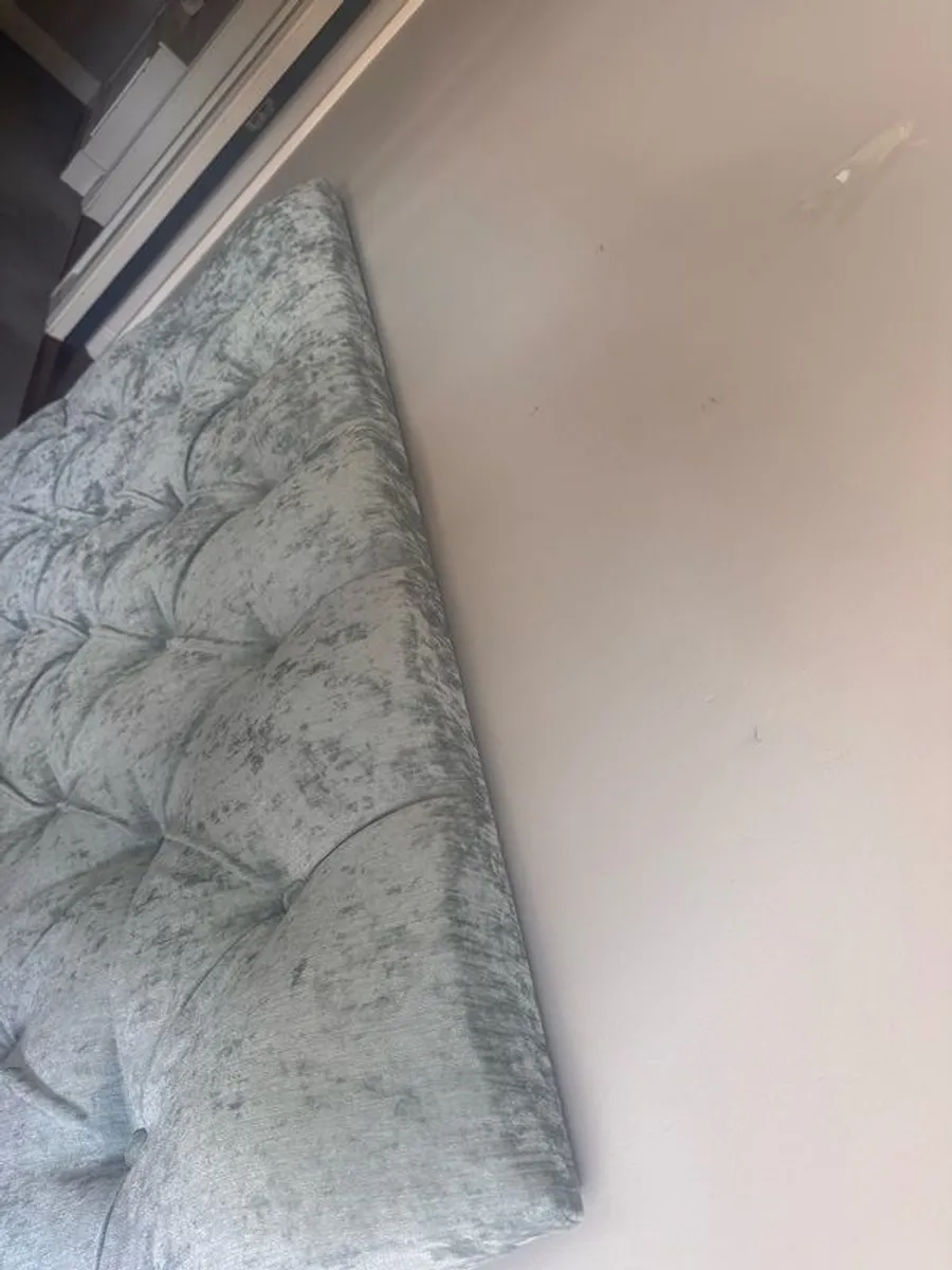 headboard - Image 4