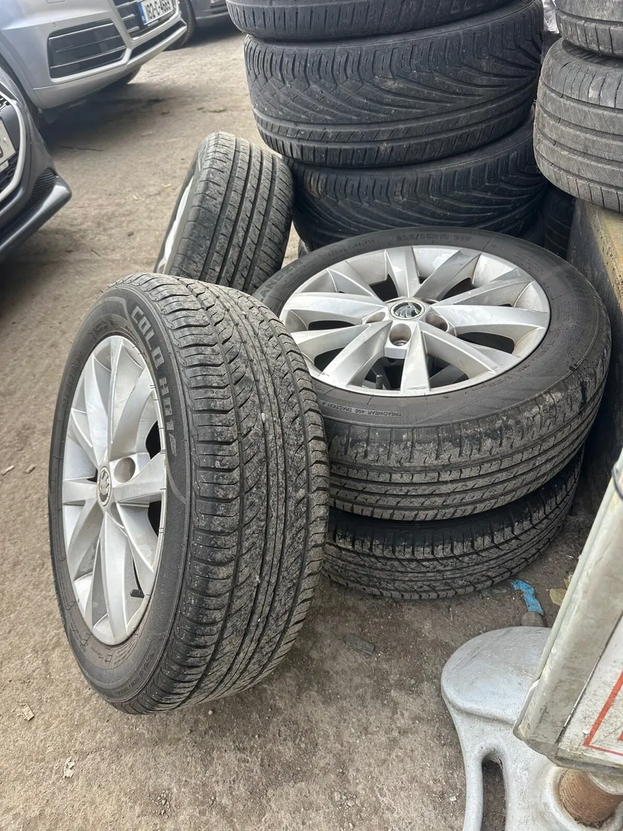 VW  Skoda Alloys wheels - Image 3