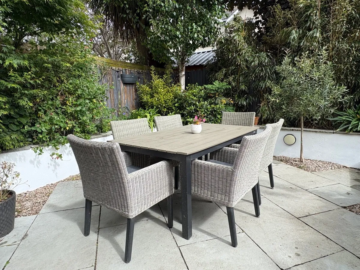 Patio table and chairs - Image 2