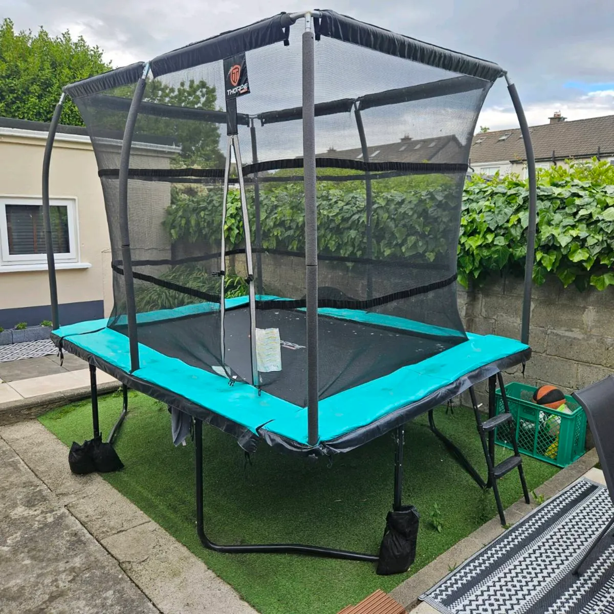 10 foot Trampoline and ladder in perfect condition