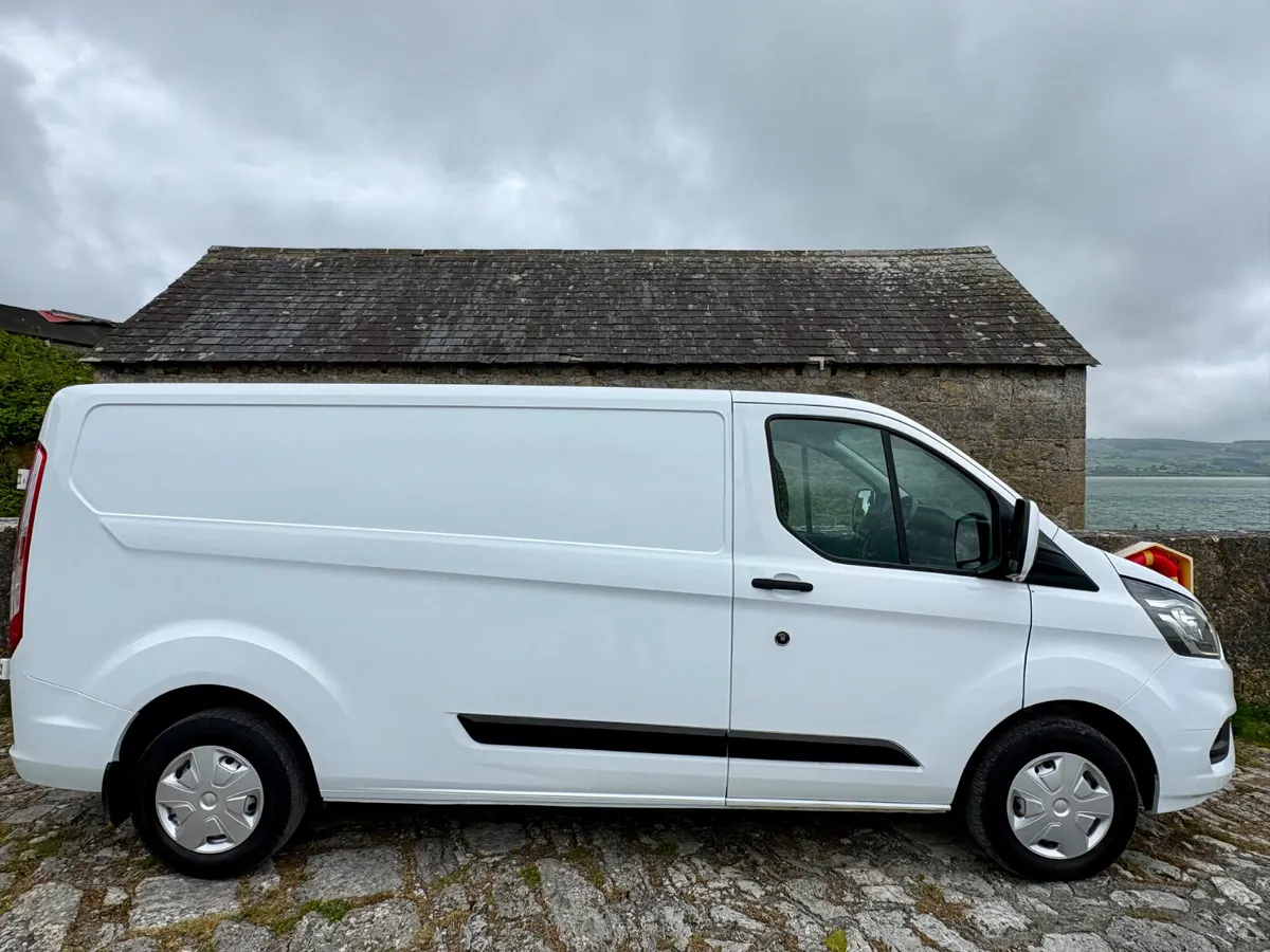 Ford Transit Custom Trend LWB - Image 4