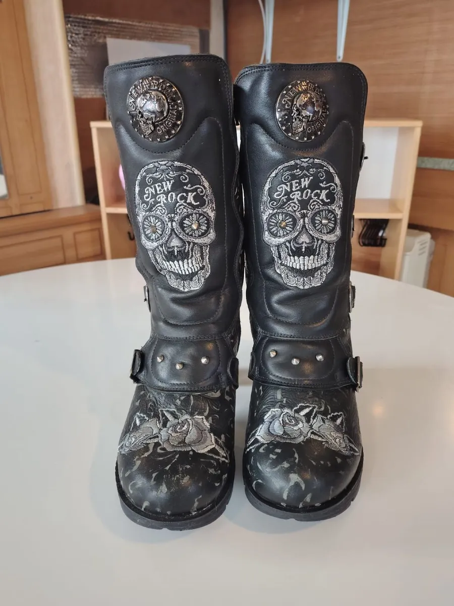 New rock laddies boots size 5 - Image 1