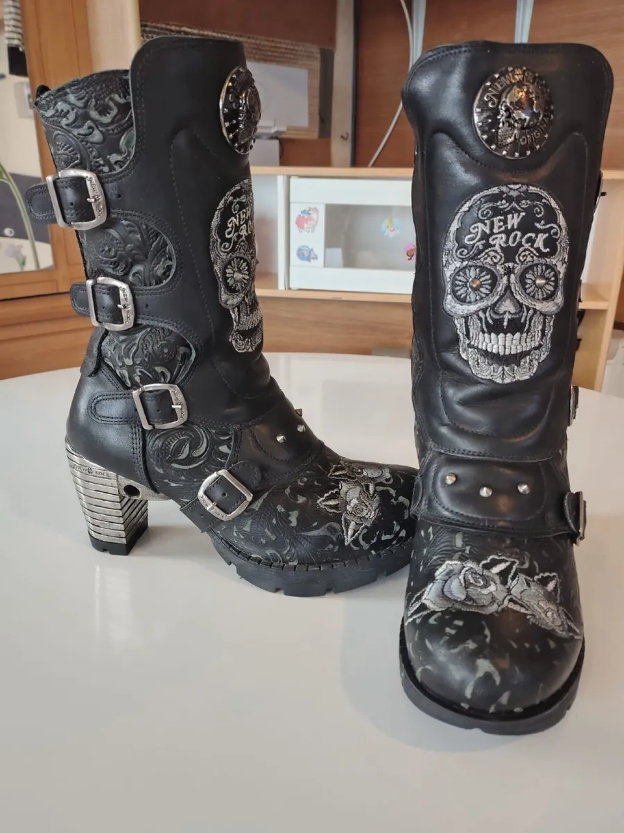 New rock laddies boots size 5 - Image 2