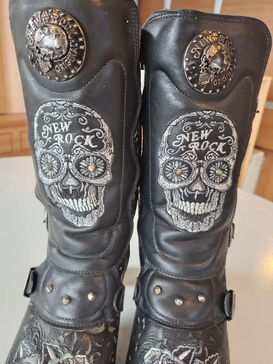 New rock laddies boots size 5 - Image 3