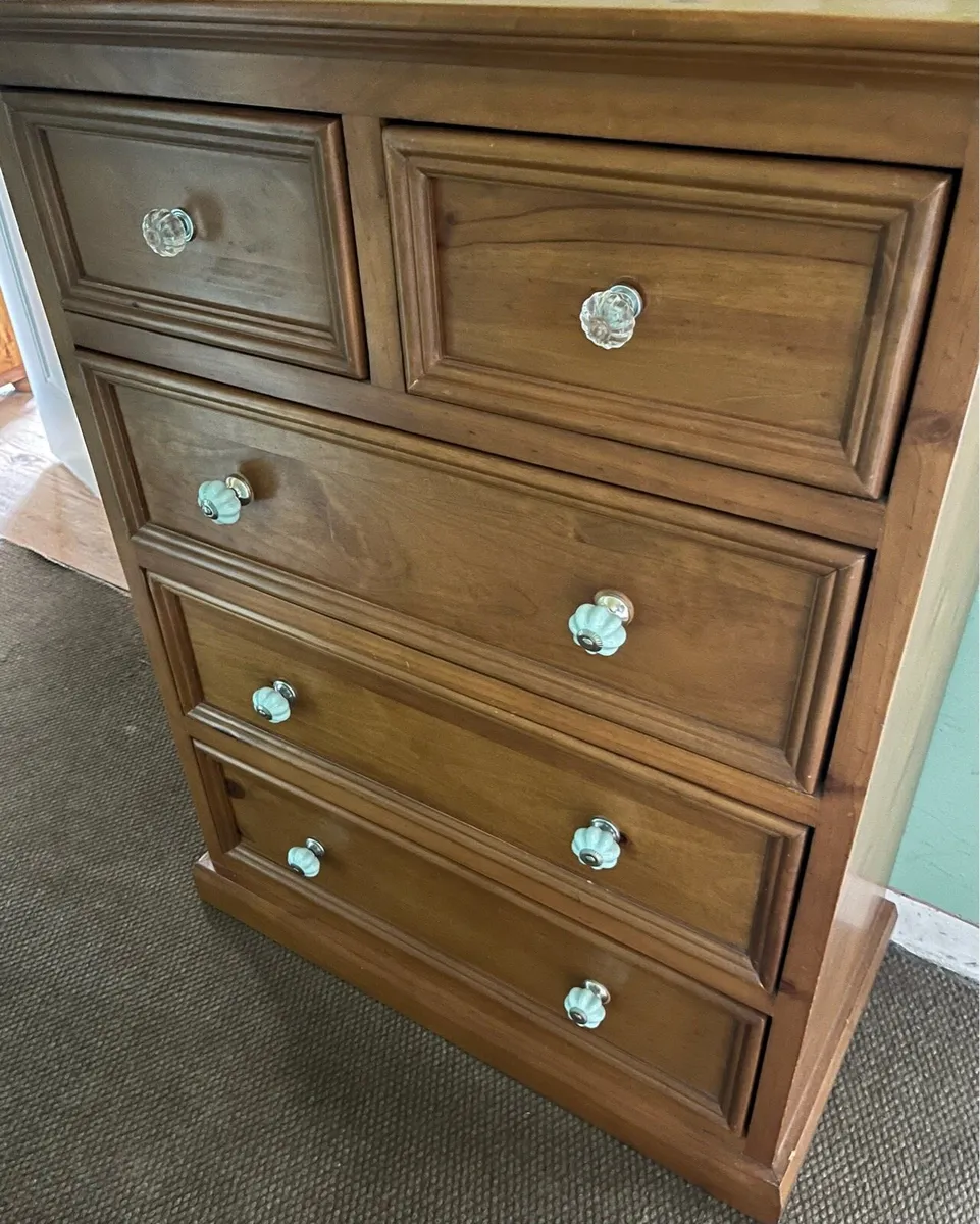 Chest of drawers - Image 1