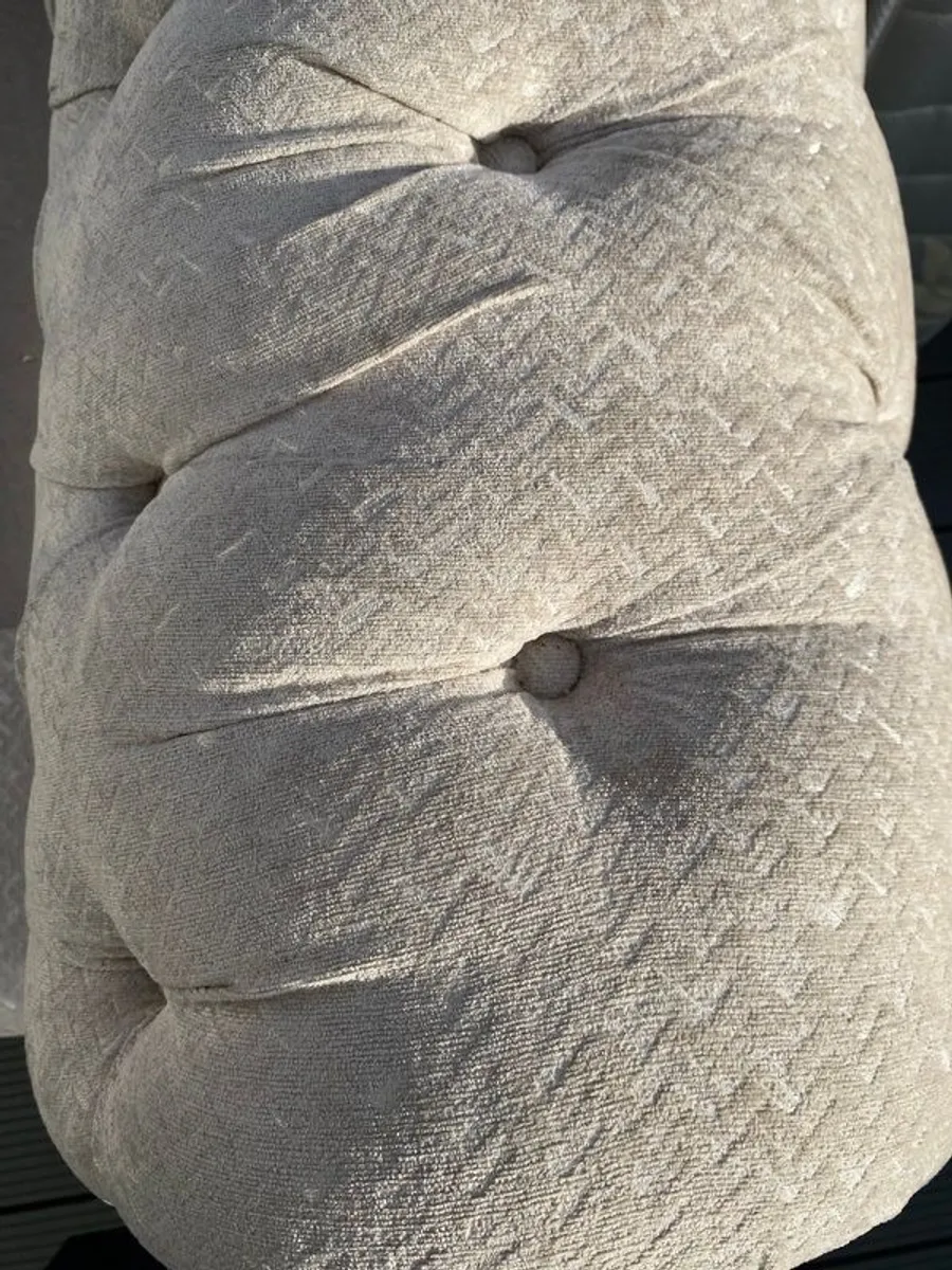 Sofa - Image 3