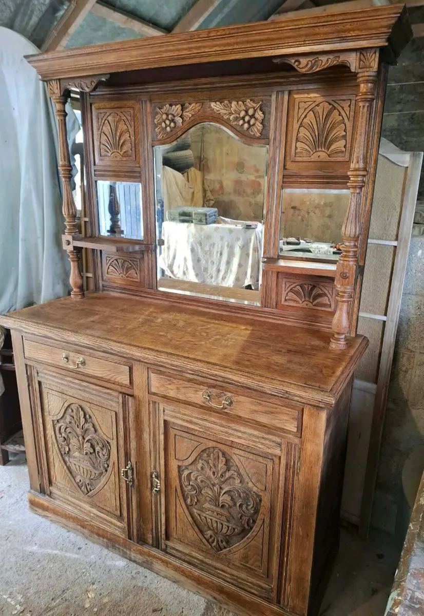 Oak sideboard buffet - Image 2