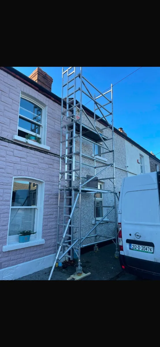 Aluminium scaffold tower