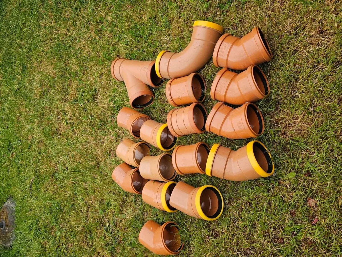 Various sewer fittings for 110 mm - Image 2