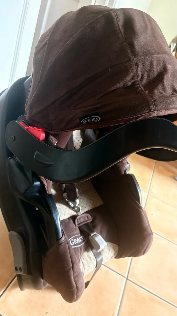 car seat & isofix base Grace - Image 4