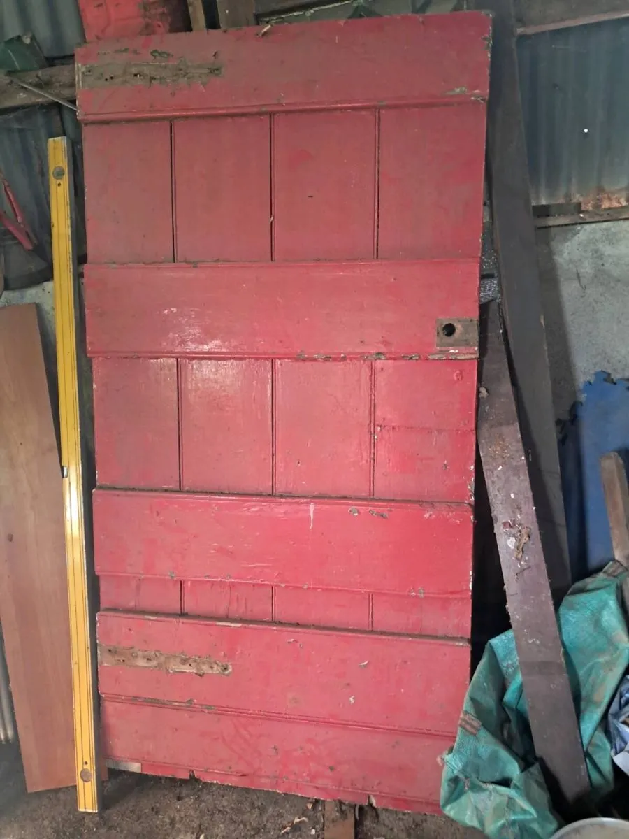Old cottage door - Image 2