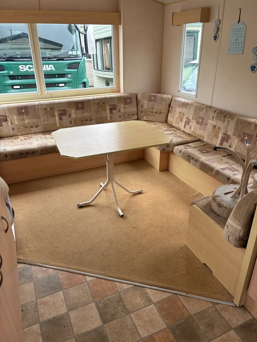 Mobile Home - Image 3