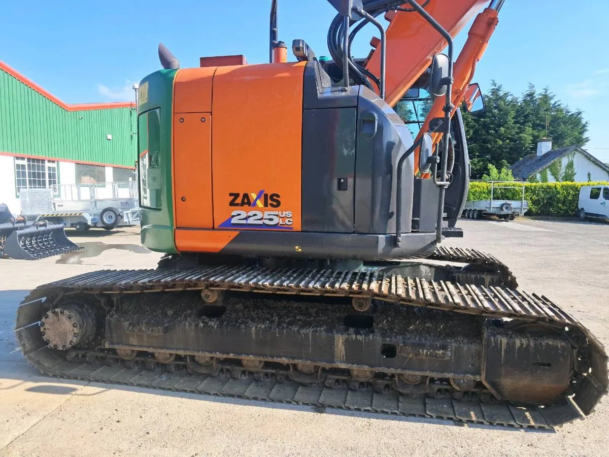 Hitachi 225-6 - Image 2