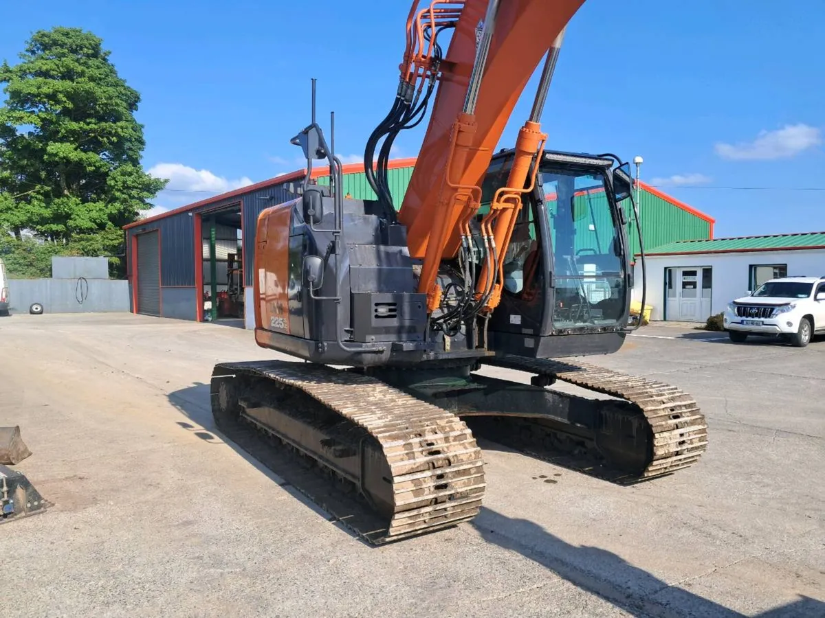 Hitachi 225-6 - Image 3